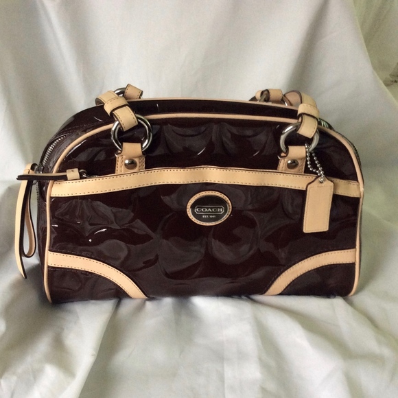 Coach Peyton Brown Patent Satchel Camel Leather Trim NEW - Picture 7 of 7